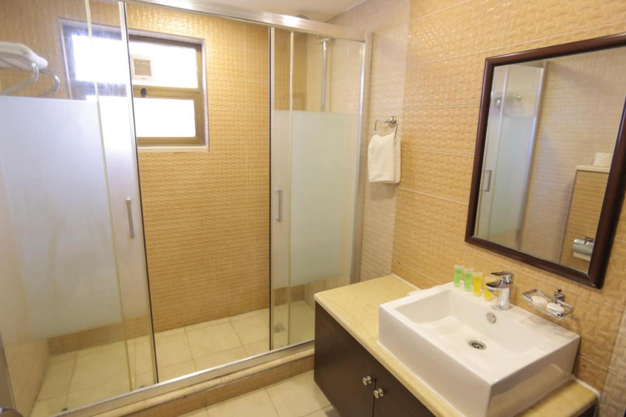 Lancaster Hotel Apartments Dahiet Alrasheed 安曼 外观 照片